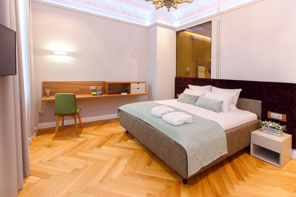 Executive Suite photo 1
