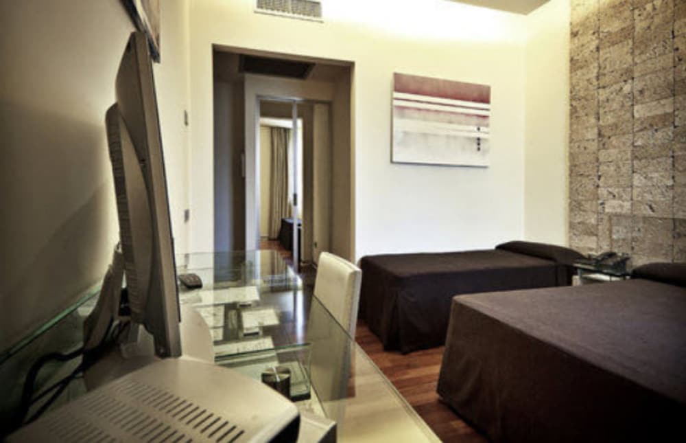 Classic Double Room Single Use photo 1