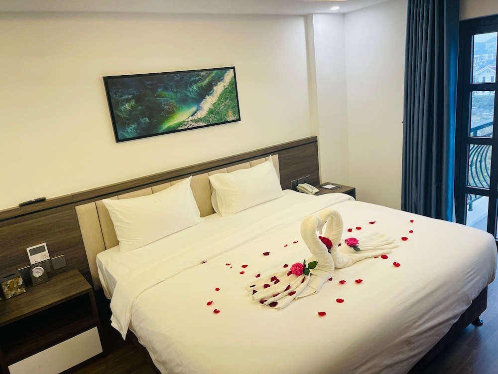 Executive Double Room Single Use, City View photo 2