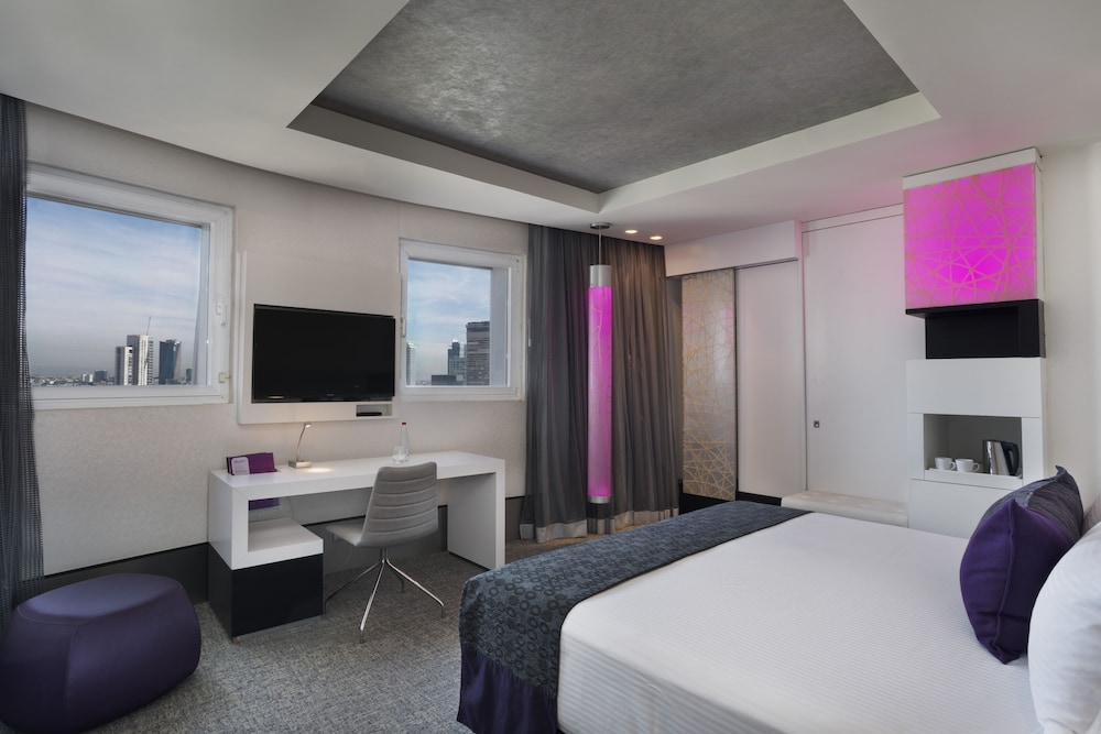 Corner Room