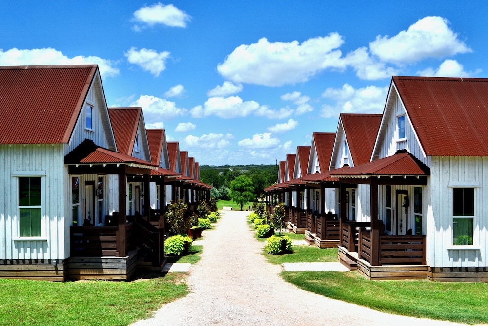 Family Row Home - The Nueces photo 2
