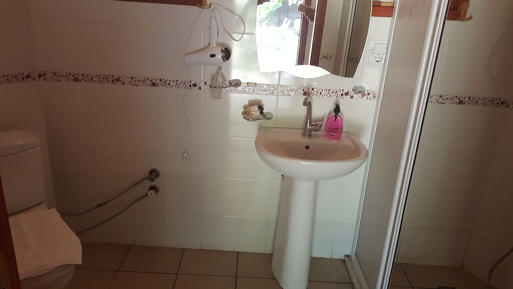 Superior Double Room, 1 Double Bed With Sofa Bed, Private Bathroom, Garden View photo 3