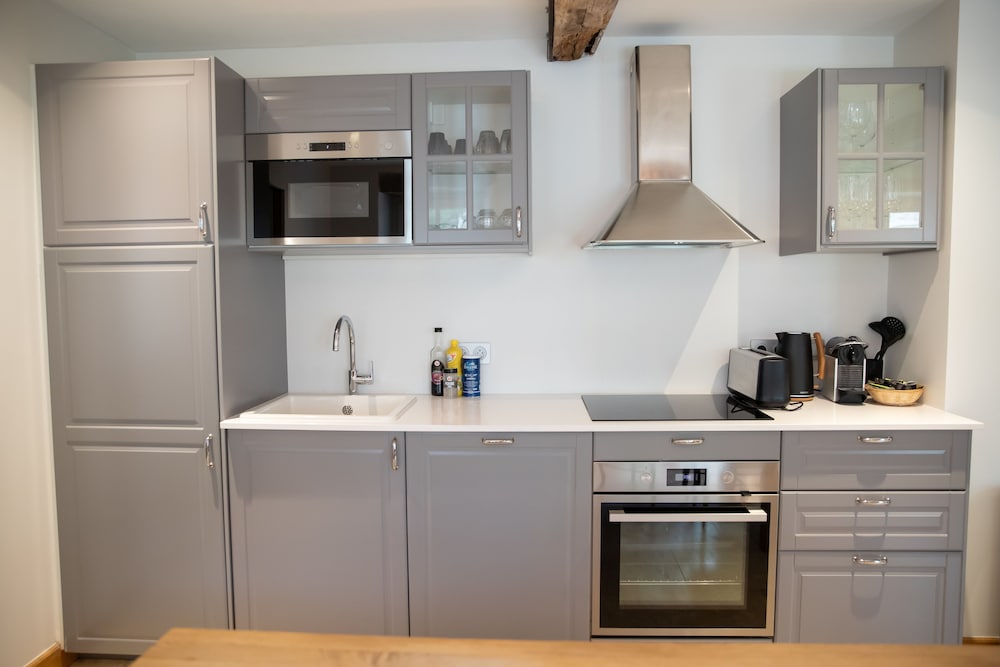 Standard Suite - Photo 3