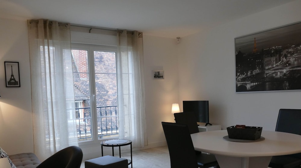 Comfort Apartment, Ensuite, City View