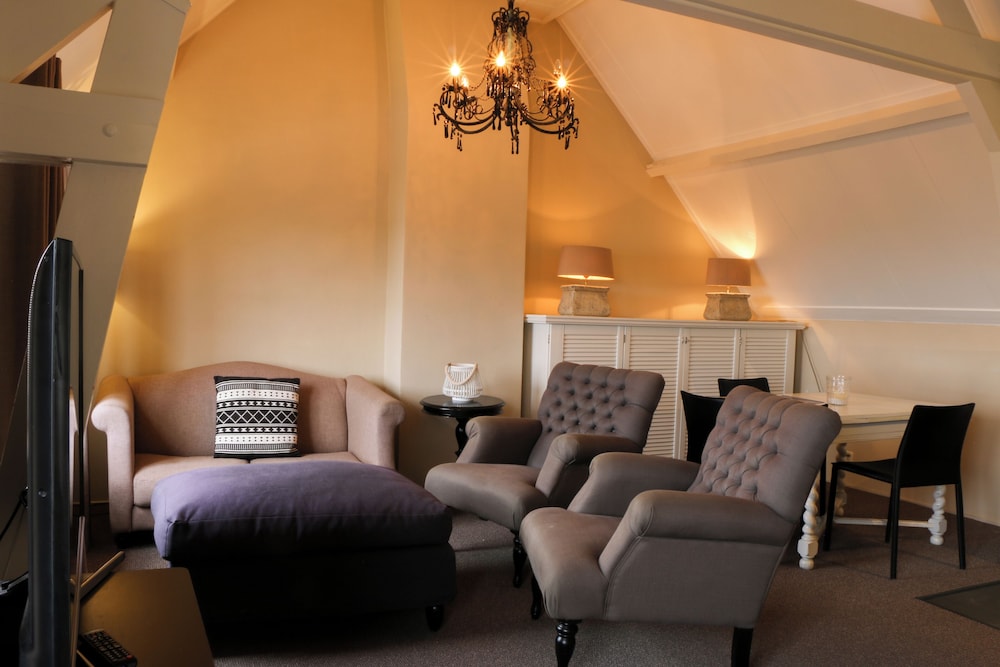 Grand Suite, Harbor View, First Floor (Room 10, Annex) photo 2