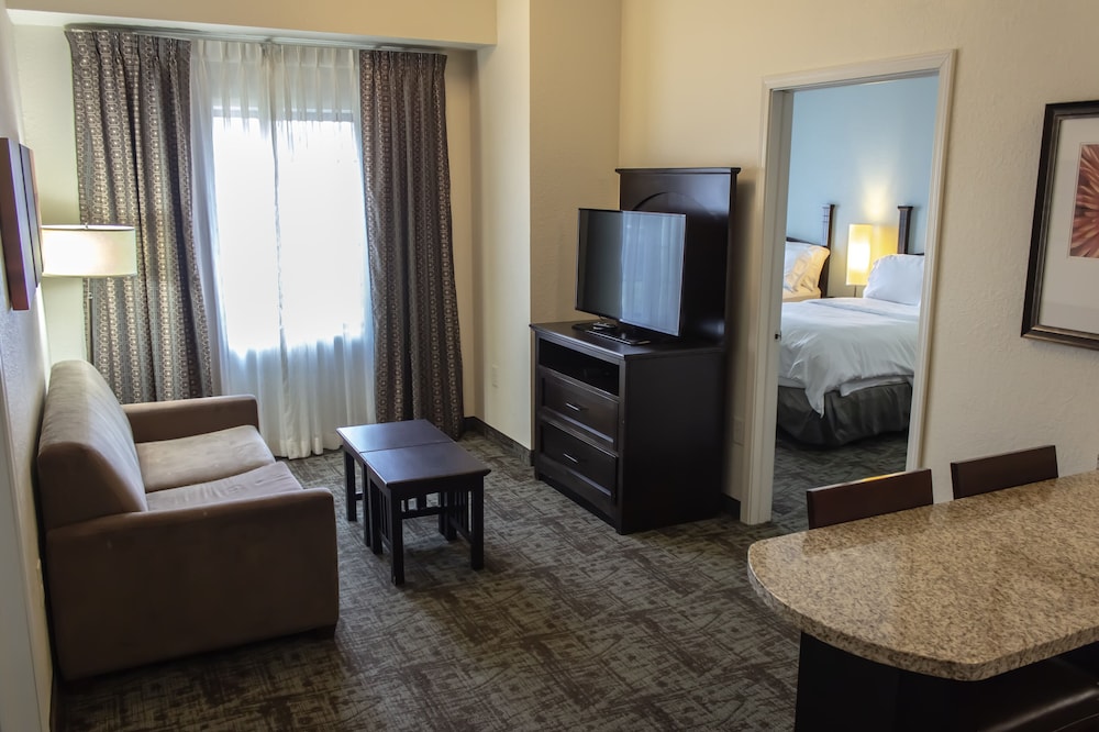 Suite, 1 Bedroom, Accessible, Kitchen (Communications) - Photo 1