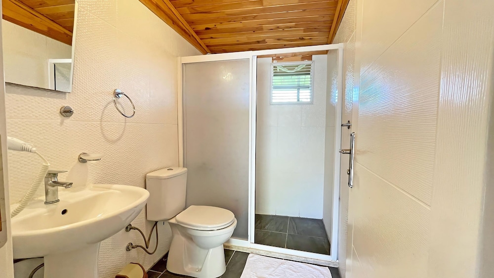 Deluxe Triple Room photo 3