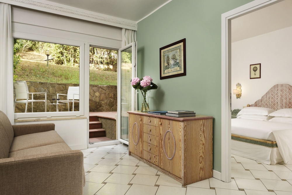 House (Two Bedroom Holiday Home) photo 1