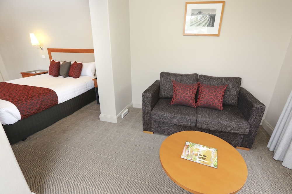 Quality One Bedroom Queen photo 1