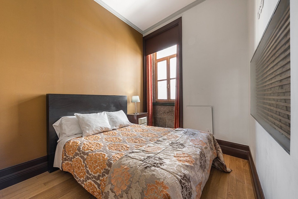 Apartment (One-Bedroom Apartment)