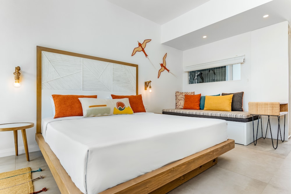 Room, Partial Sea View (Couple) - Photo 1
