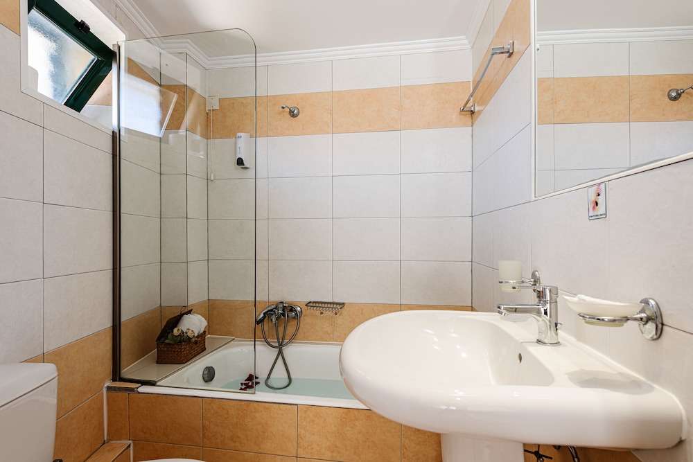 Double or Twin Room, Pool View - Photo 8