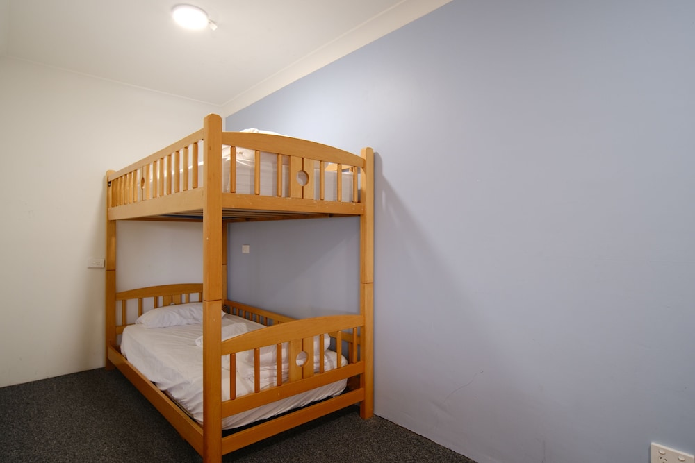 Lakeside Family Bunk Room - Photo 3