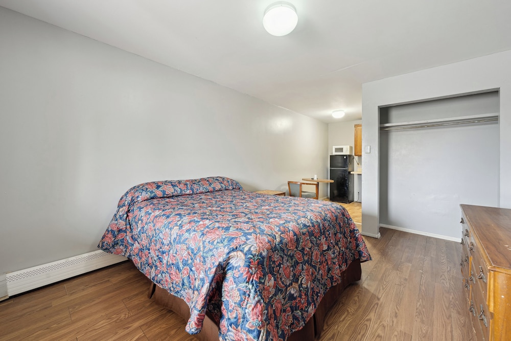 Room, 1 Queen Bed, Non Smoking