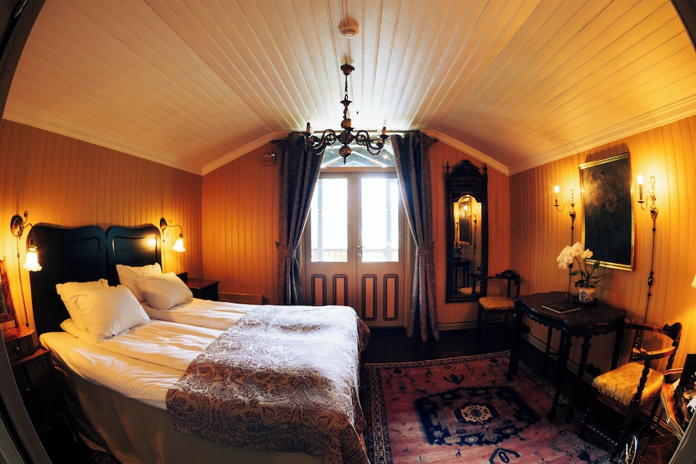 Suite, Tower photo 3