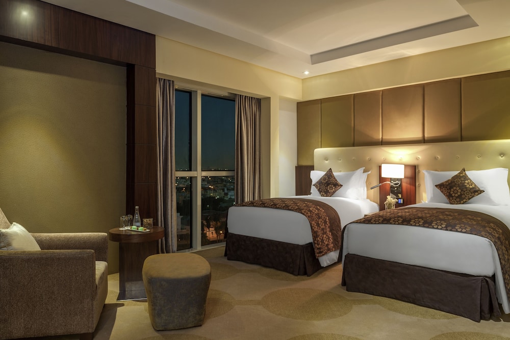 Deluxe Twin Room, Partial Sea View