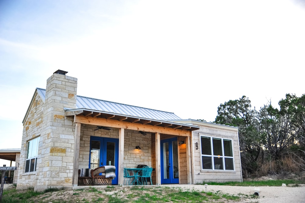 Standard House, 1 Bedroom, Kitchenette, Valley View photo 2