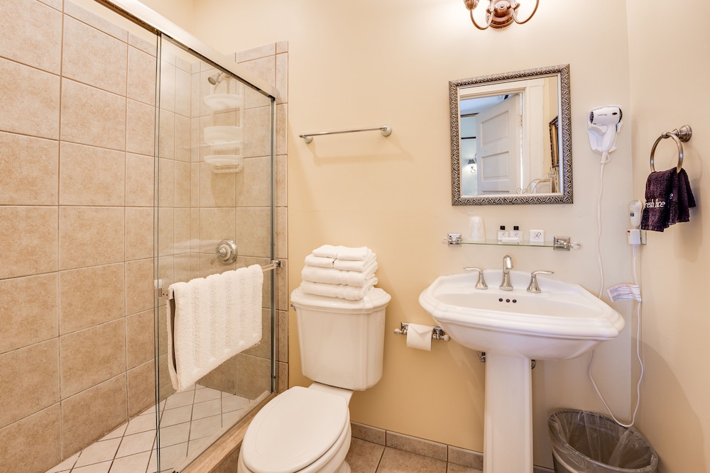 Premium Double Room, Ensuite (Shadowlawn) photo 2
