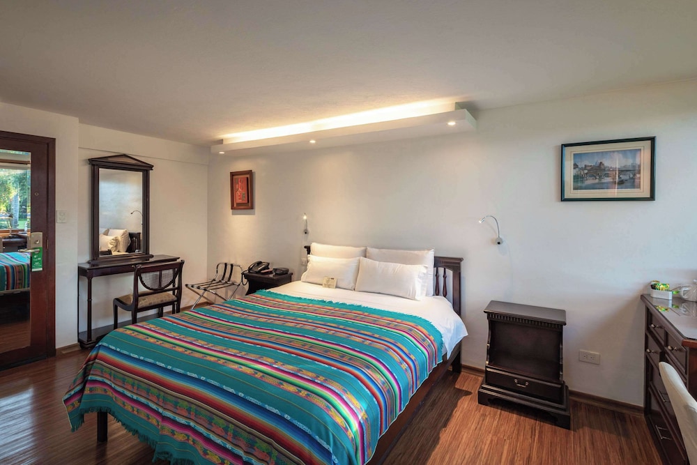 Traditional Room, 1 Queen Bed, Non Smoking, Garden View photo 1