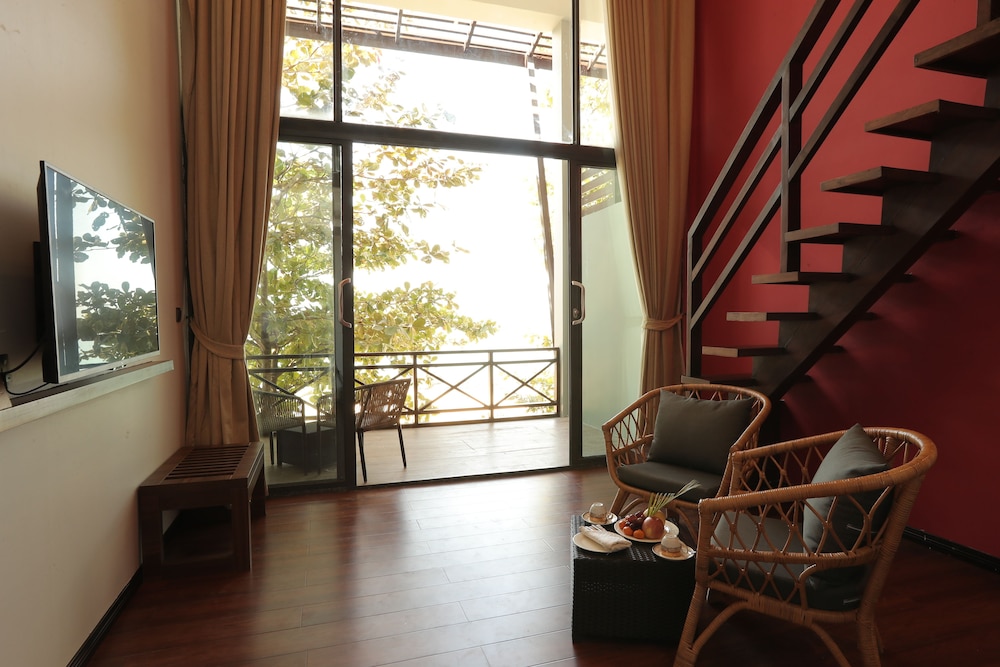 Romantic Loft, 1 Double Bed, Sea View, Corner