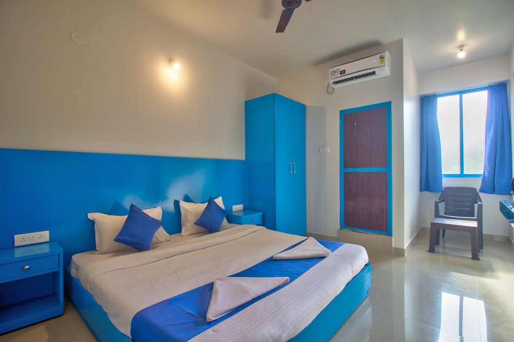 Deluxe Room - Photo 6