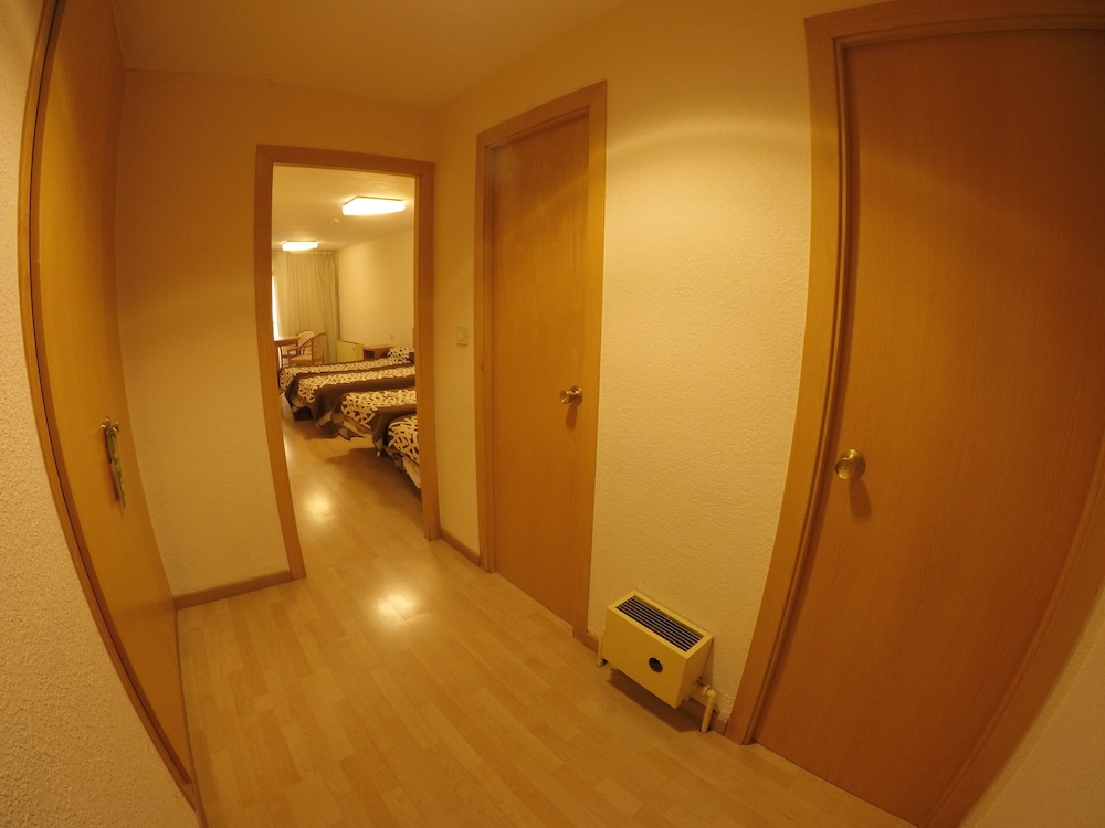 Quadruple Room (4 adults) photo 2