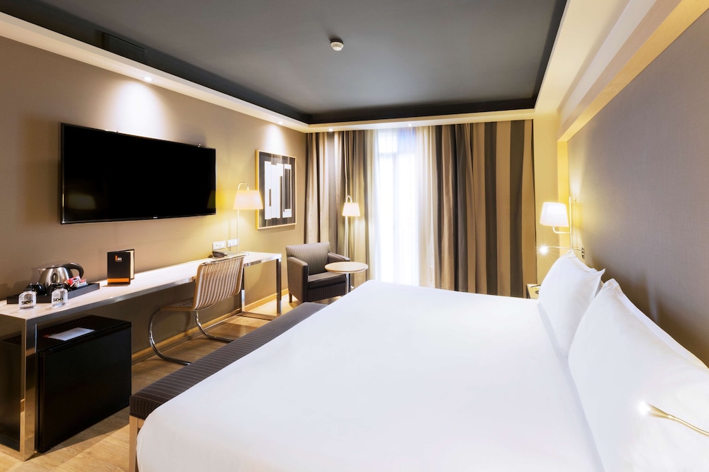 Superior Double Room Single Use photo 2
