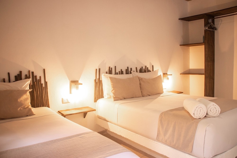 Superior Triple Room photo 3