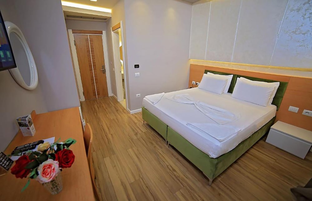 Deluxe Double Room photo 2