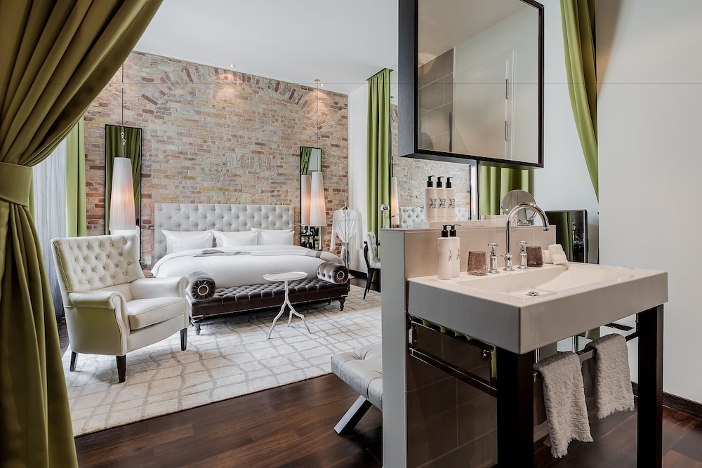 Junior Double Room