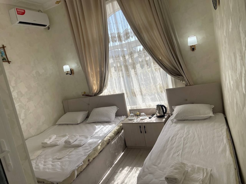 Comfort Double or Twin Room, City View
