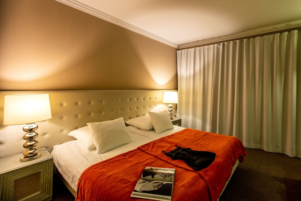 Double or Twin Room photo 1