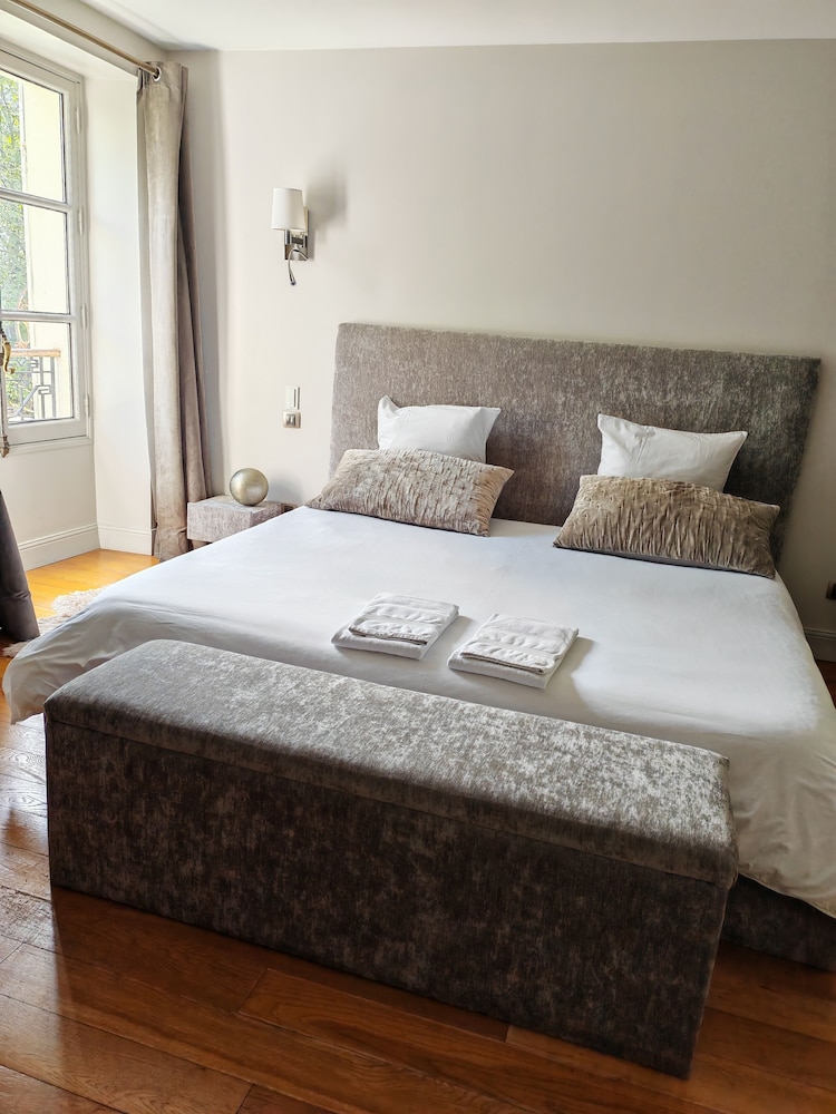 Deluxe Double Room (CHAMBRE 2 MARQUIS DE BERINGHEN)