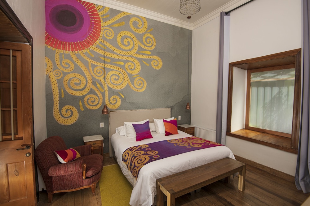 Royal Double Room, 1 King Bed, Hot Tub, Garden View photo 1