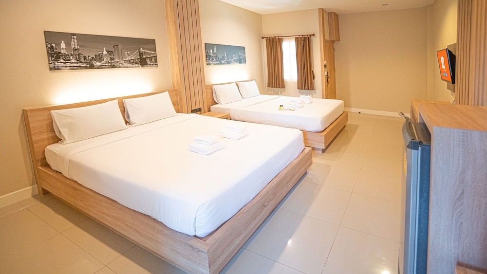 Family Suite - Photo 9