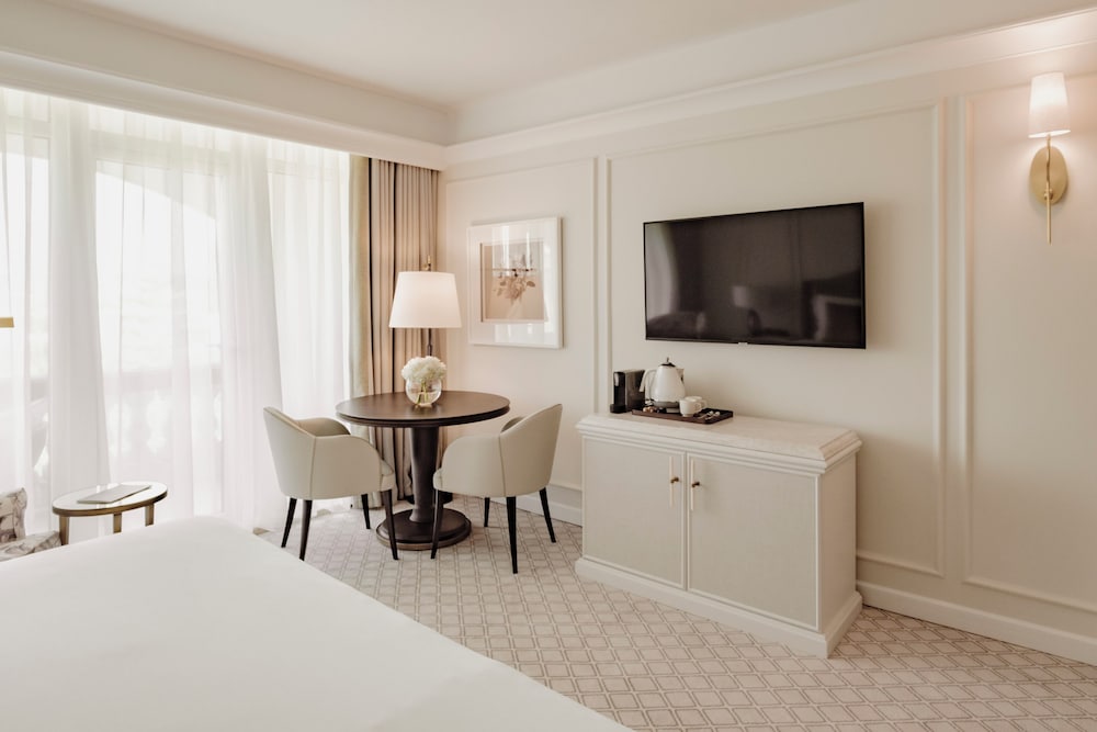 Deluxe Room (Grand) photo 2