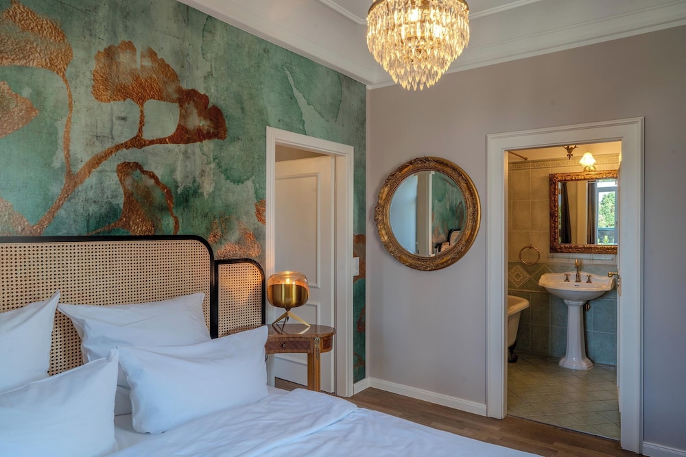 Junior Double Room