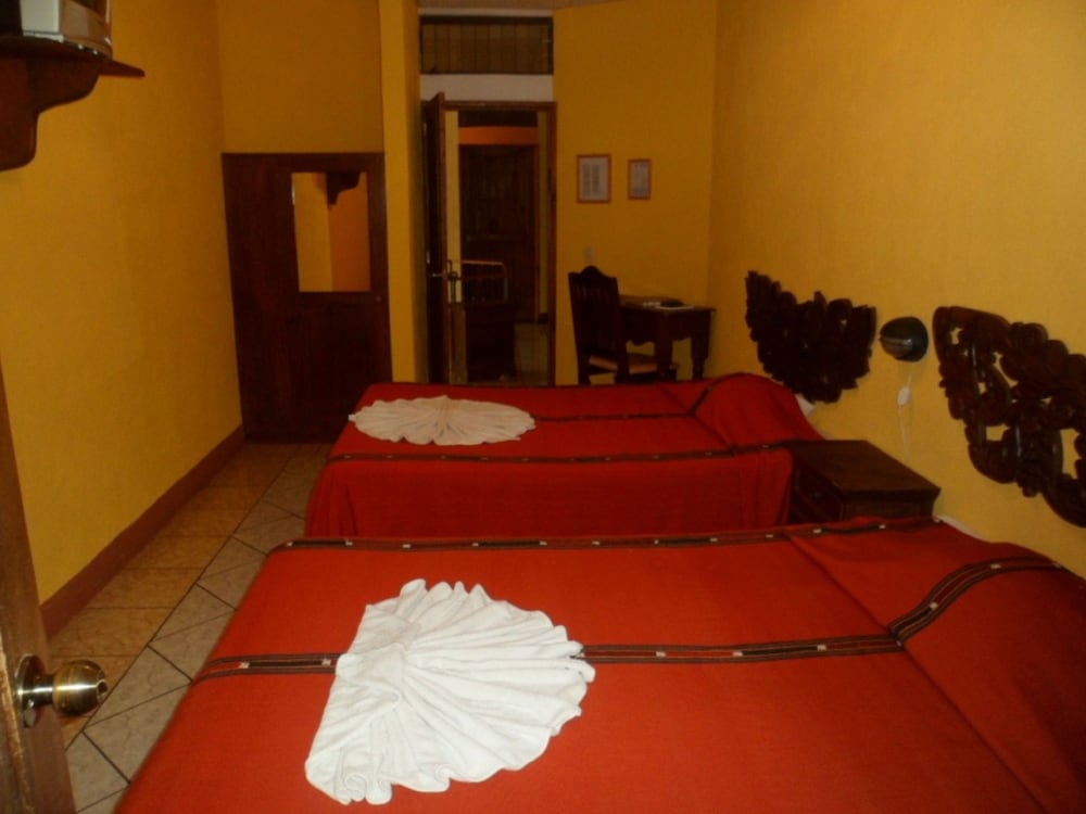 Basic Triple Room, 1 Bedroom (3 Double Beds) photo 3