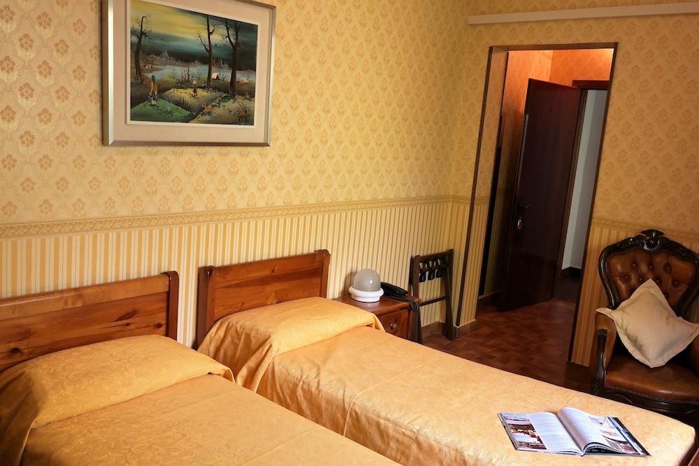 Twin Room photo 1
