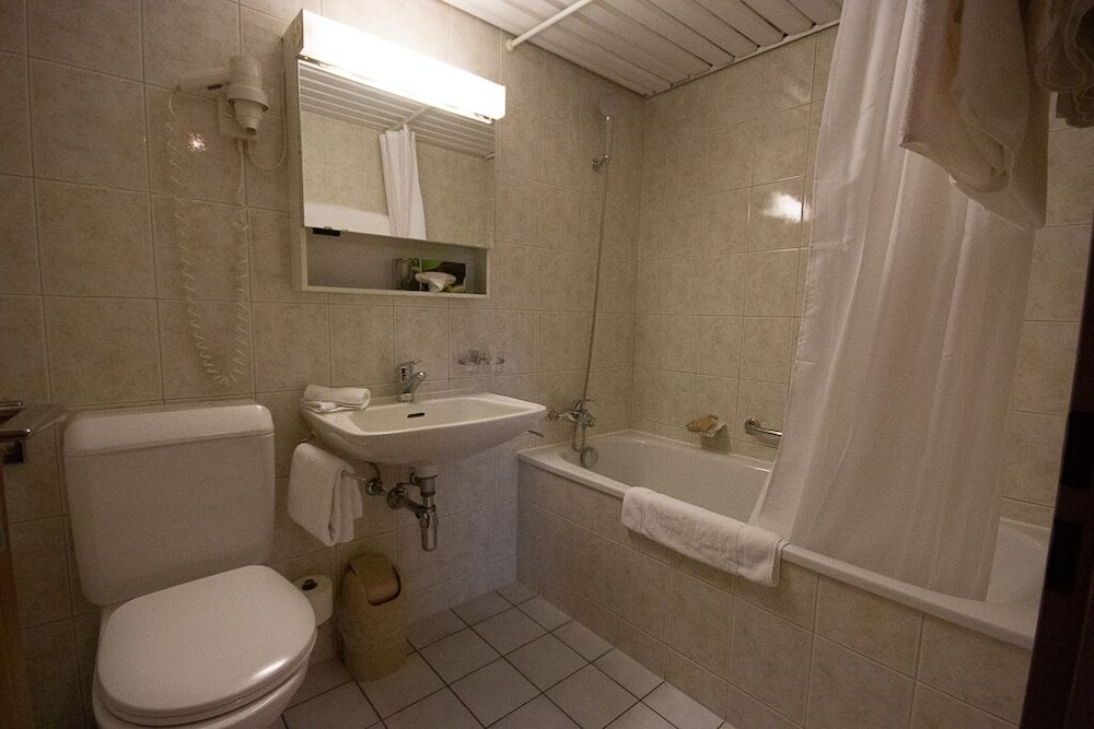 Standard Double Room photo 3