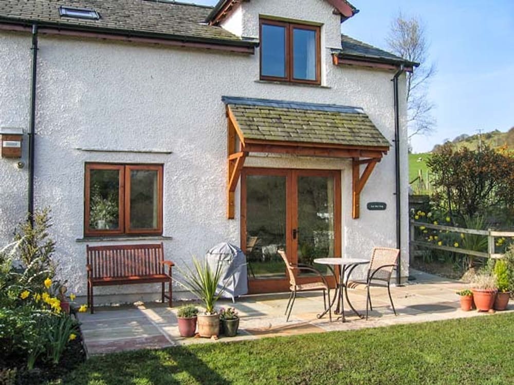 Cottage photo 2