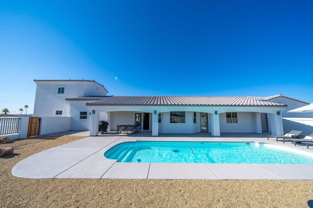 Villa de Luxe Lake Havasu avec Piscine, Foyer et Vues, Photo 46