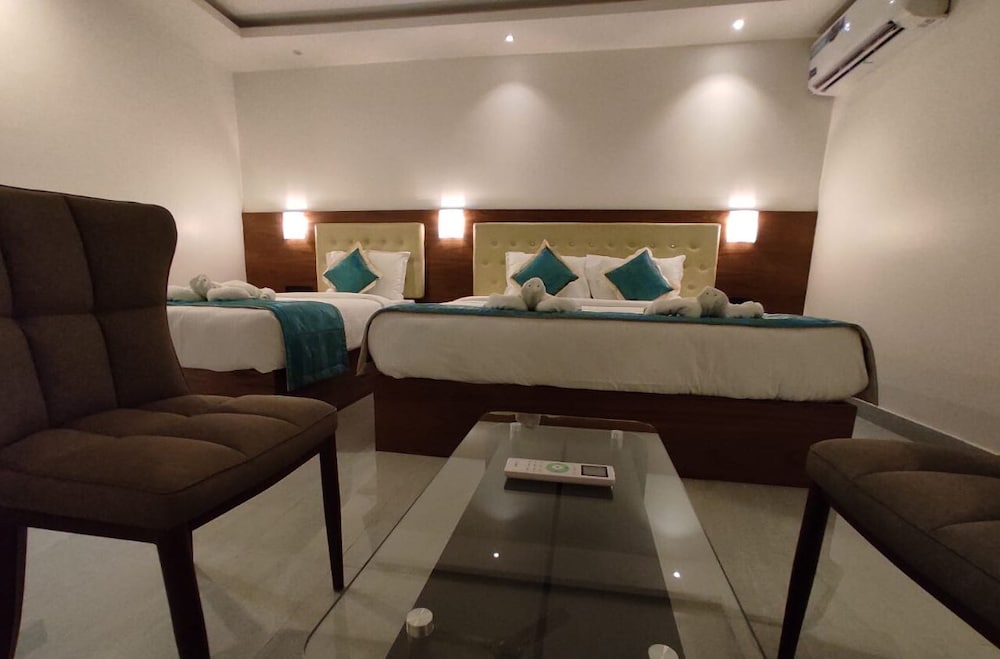Deluxe Triple Room - Photo 2