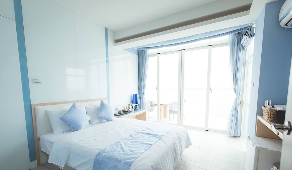Double Room (Slow 401) photo 3