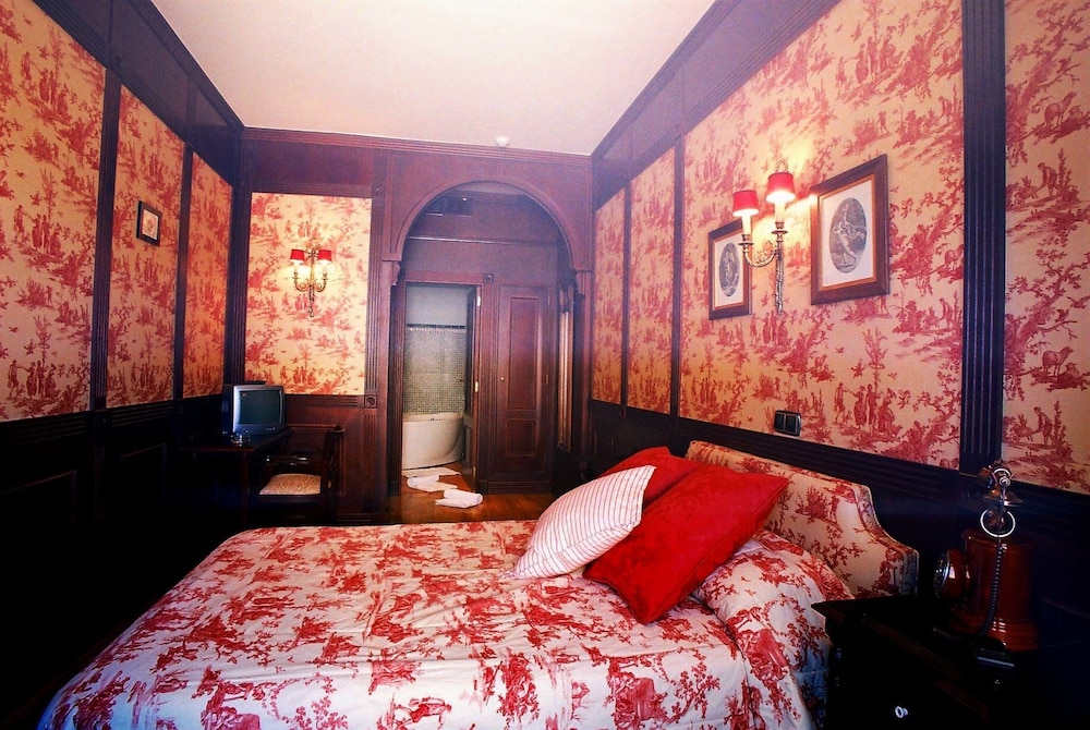 Superior Double Room, City View photo 2