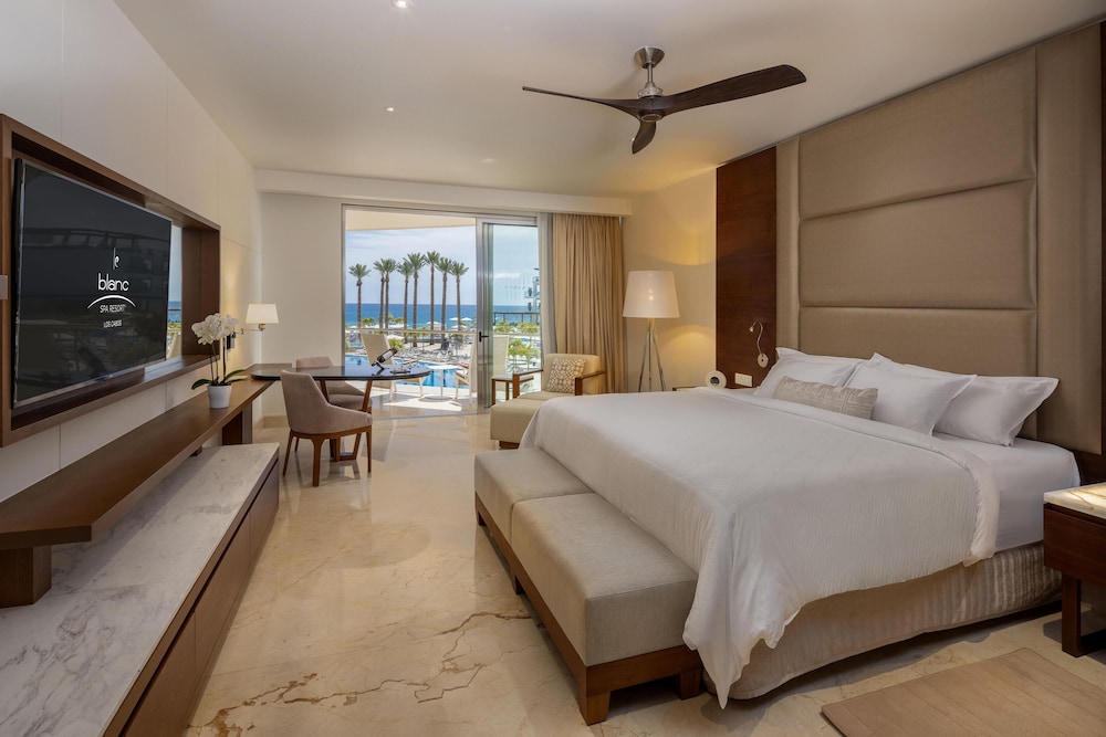 Royale Presidential Suite One Bedroom Ocean View