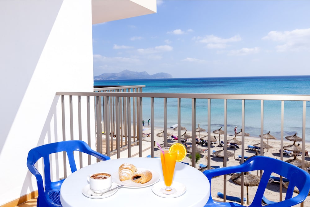 Double or Twin Room, Balcony, Sea View photo 3