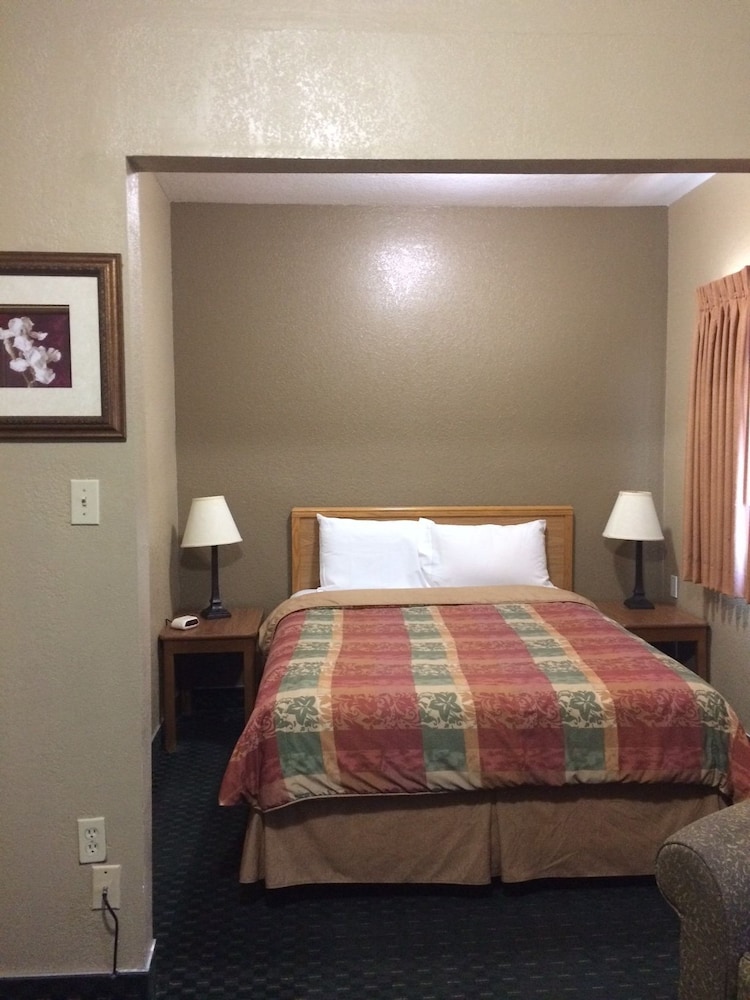 Basic Single Room, 1 Bedroom photo 2