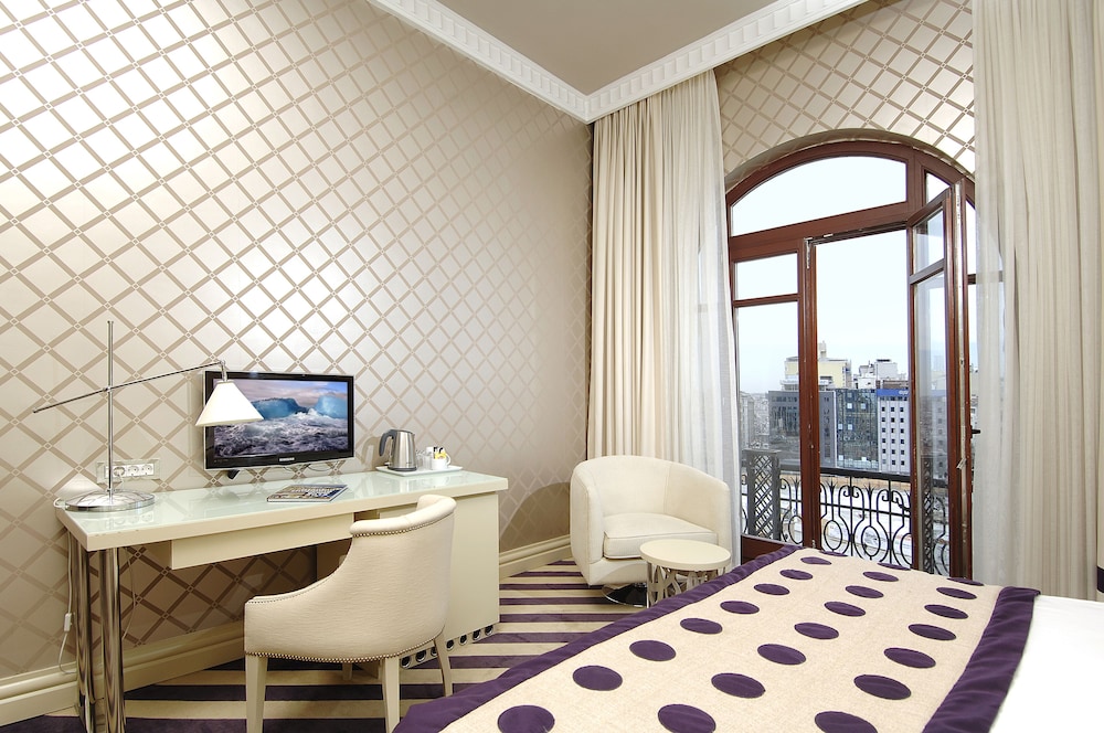 Superior Double or Twin Room photo 2