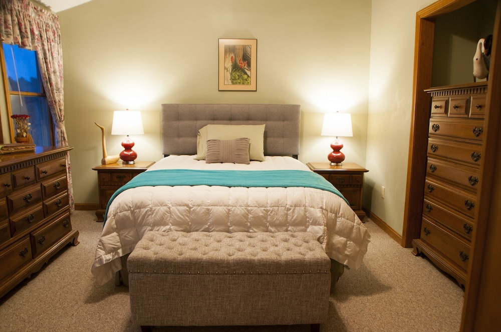Master Suite with Kitchen photo 2